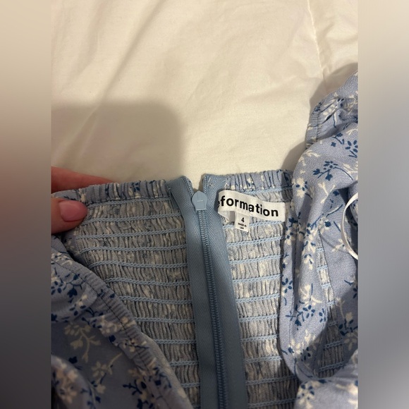 NWT Reformation Tanis Dress in Brooke Size 4. Still sold in stores. - Picture 5 of 8